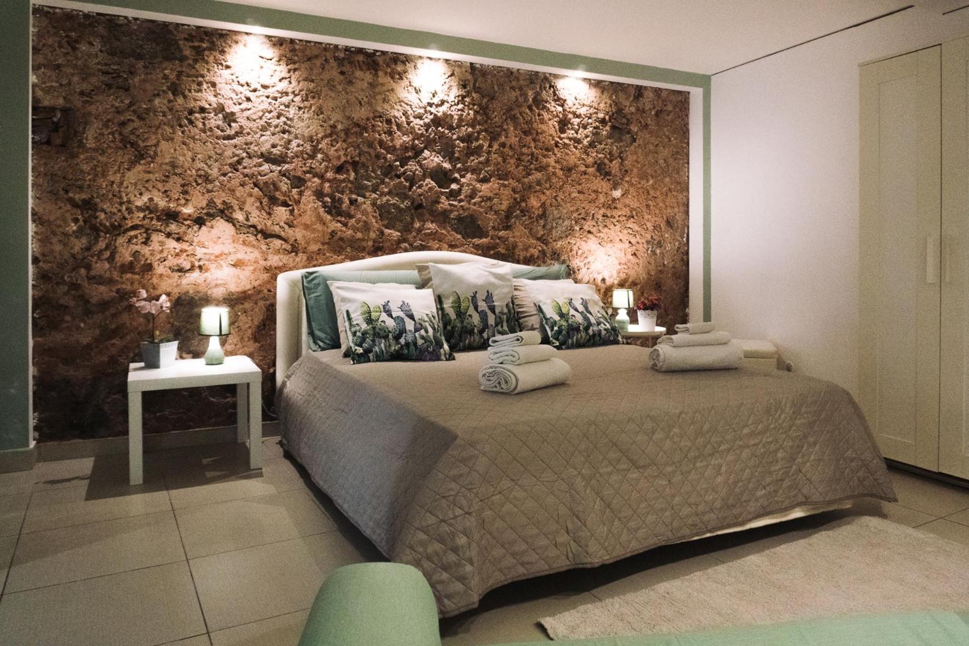Ferienwohnung Dante House - By Holiday In The Ct Catania Exterior foto
